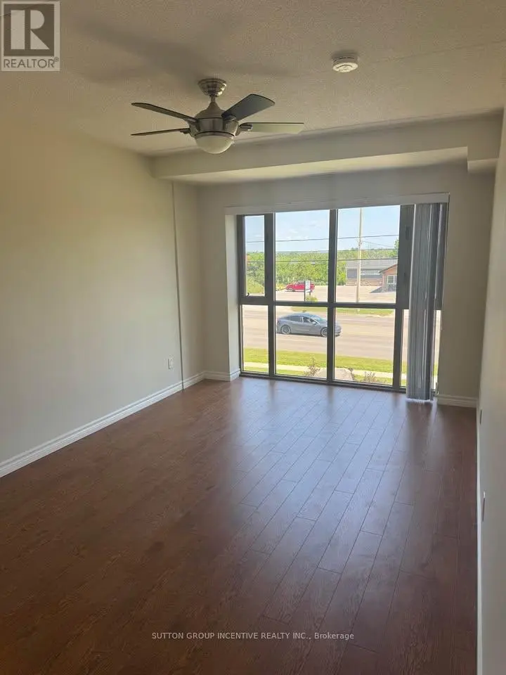 Multiplex at 405 - 496 YONGE STREET, Barrie