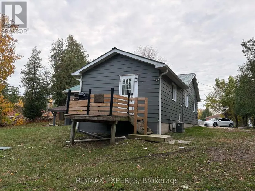 Multiplex at 9782 BEACHWOOD DRIVE, Collingwood