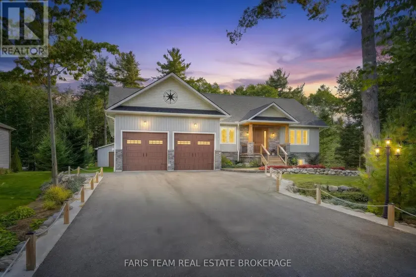 Detached at 15 STONEY ROAD, Tiny
