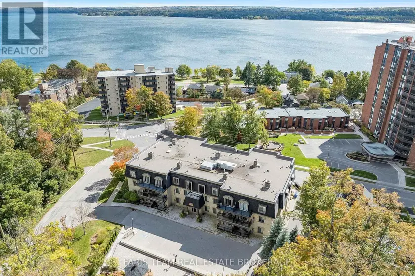Apartment at 101 - 200 COLLIER STREET, Barrie