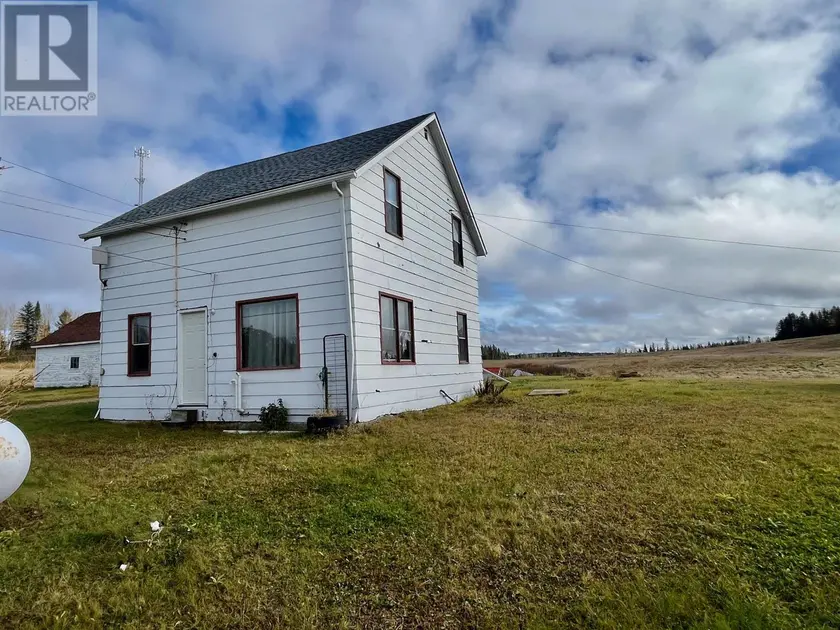 Detached at 2541 HWY 105, Vermilion Bay