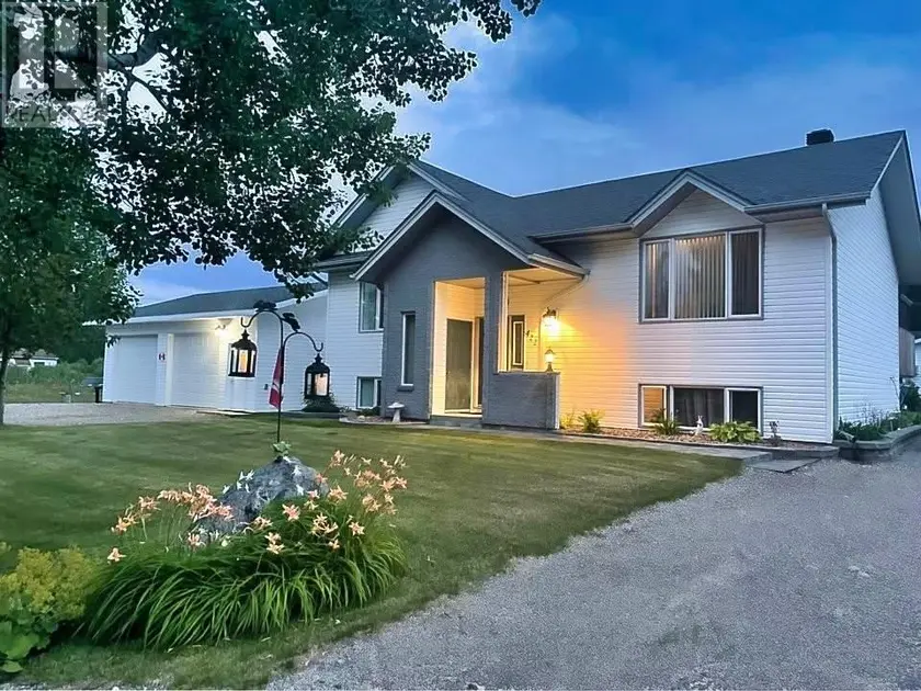 Detached at 422 Birch Crescent, Nakina