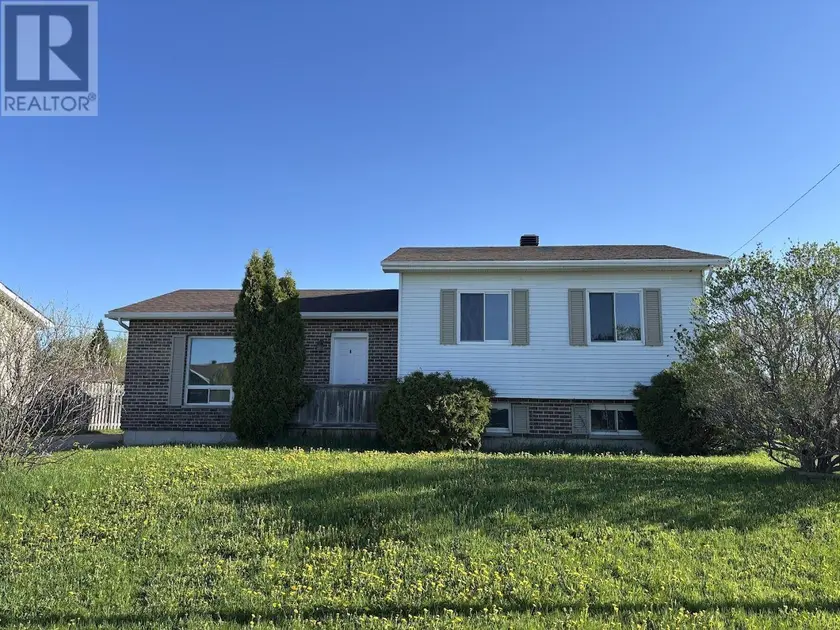 Detached at 31 Brooks ST, Manitouwadge