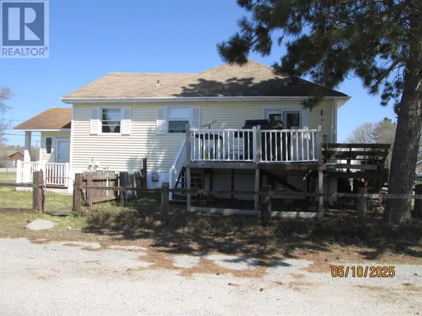 Detached at 201 Garden Street, Ignace