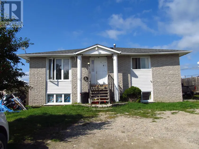 Detached at 110 Woodcrest, Longlac