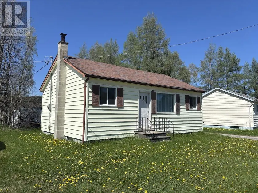 Detached at 71 Manitou RD, Manitouwadge