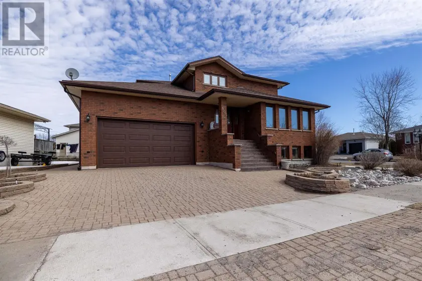 Detached at 405 Riviera DR, Thunder Bay