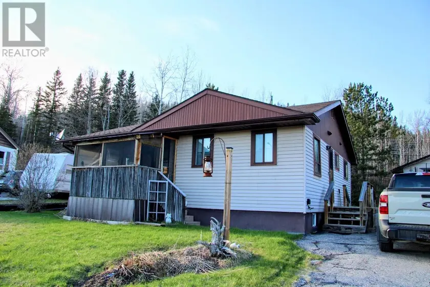 Detached at 9 Swallow DR, Manitouwadge