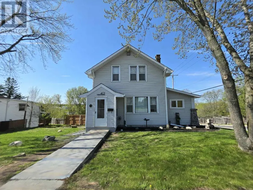 Detached at 401 Third Street South, Kenora