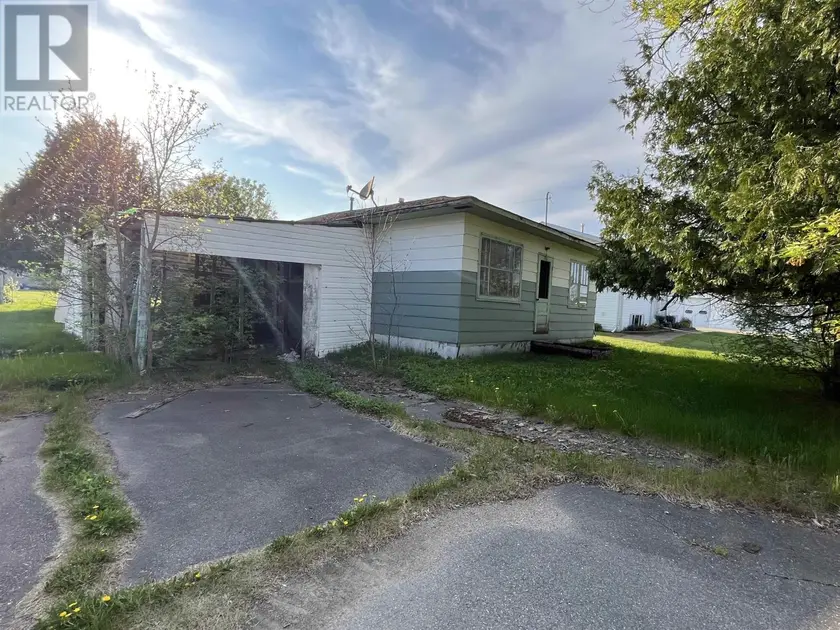 Detached at 126 White St., Atikokan