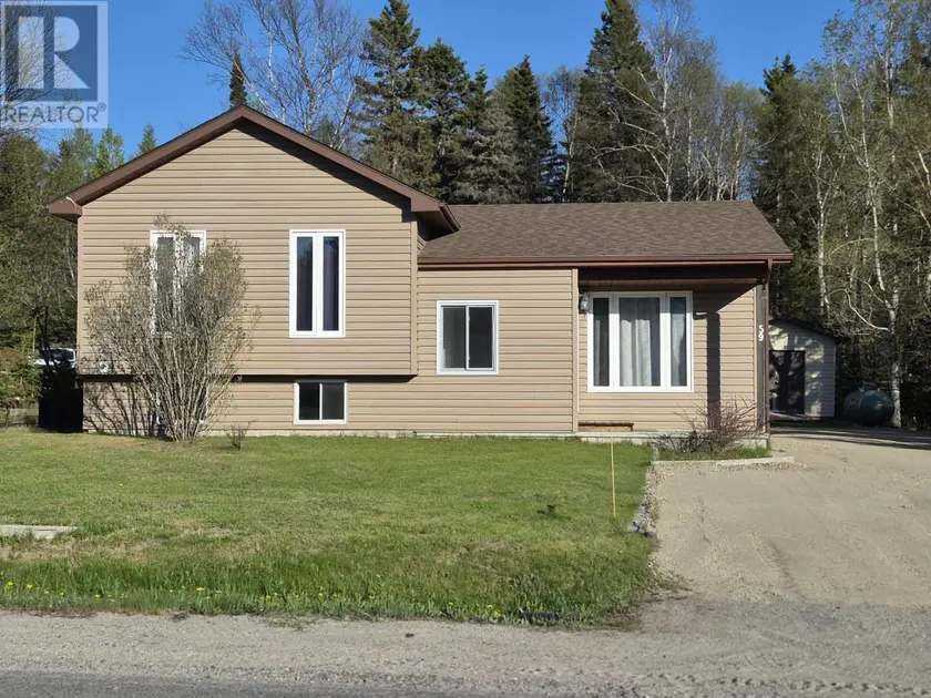 Detached at 59 Hemlo Drive, Marathon