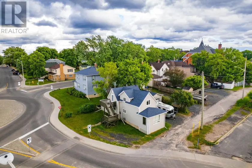 Multiplex at 415 First Street South, Kenora