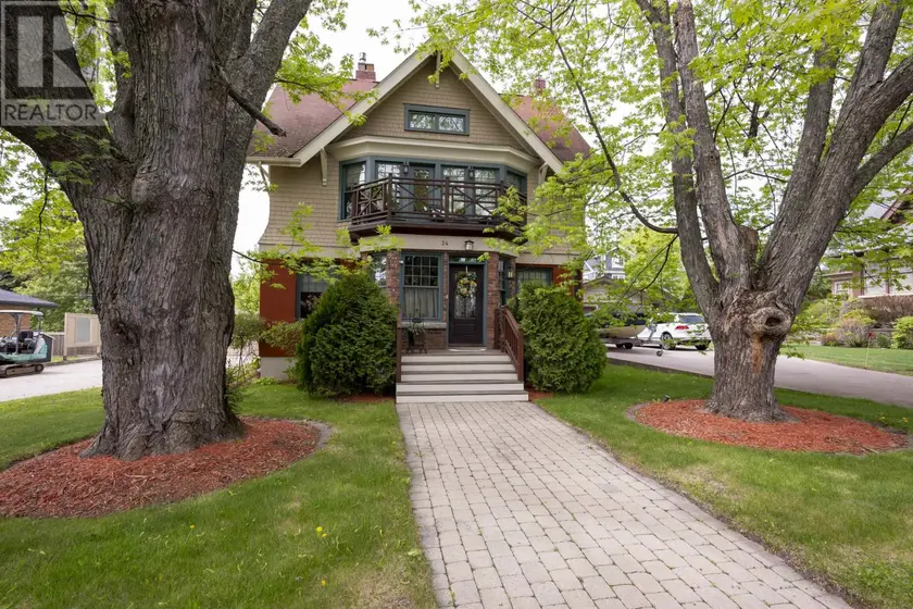 Detached at 34 Winnipeg AVE, Thunder Bay