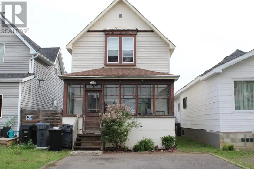 Detached at 221 Francis St W, Thunder Bay