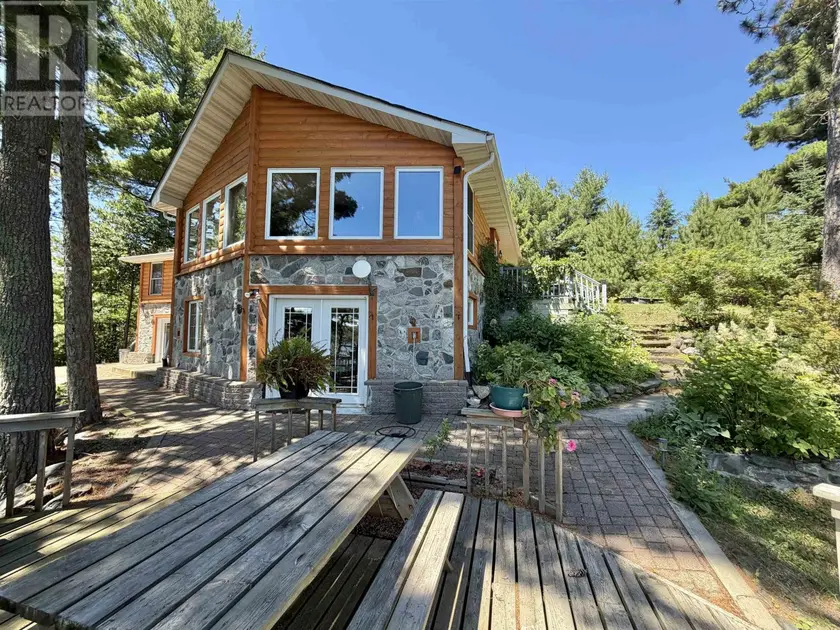 Detached at 543A Reef Point RD, Fort Frances