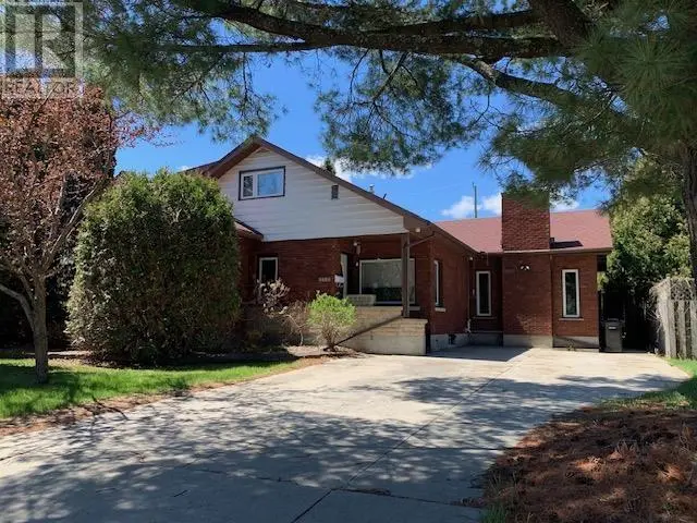 Detached at 327 Brunswick Street S, Thunder Bay
