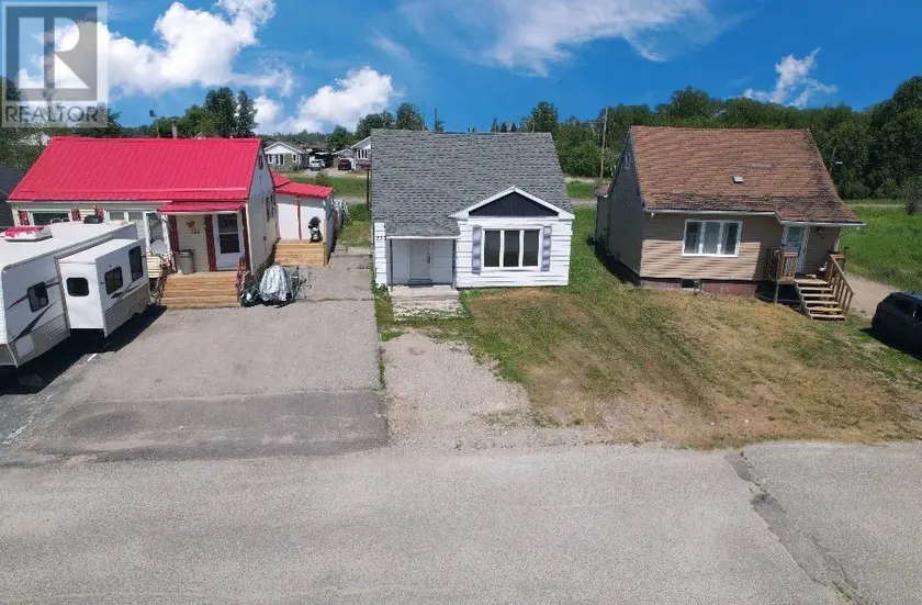 Detached at 330 Ball Park CRES, Geraldton