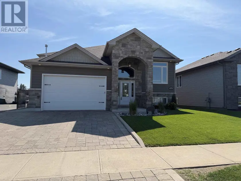 Detached at 216 Cougar CRES, Thunder Bay