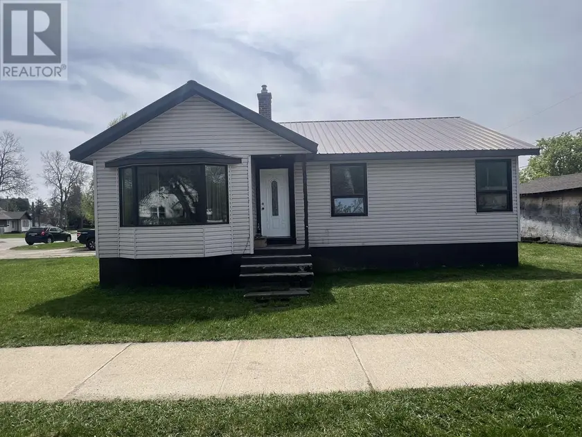 Detached at 101 Pine CRES, Atikokan