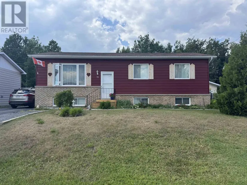 Detached at 13 Moose DR, Manitouwadge