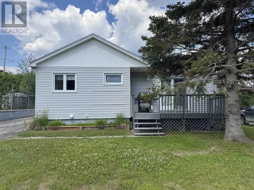 Detached at 96 Warbler DR, Manitouwadge