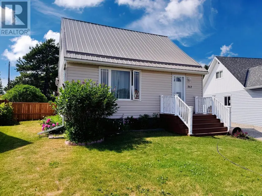 Detached at 312 Ball Park CRES, Geraldton