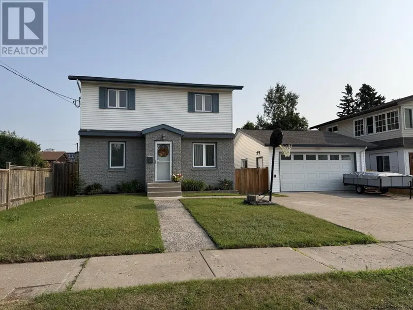 Detached at 338 DACRE ST, THUNDER BAY