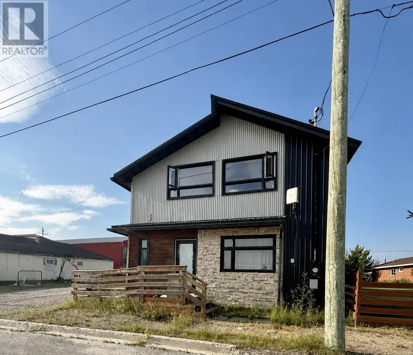 Multiplex at 108 First NE AVE, Geraldton