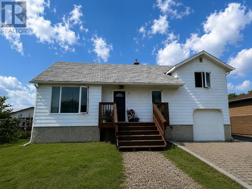 Detached at 73 Dickenson RD, Balmertown