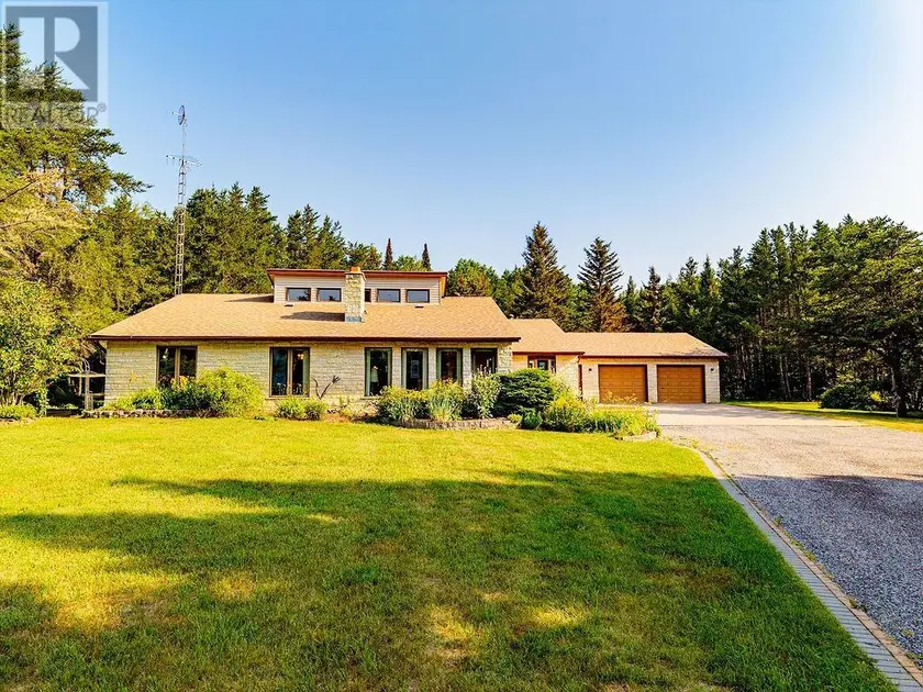 Detached at 4600 Mapleward Rd., THUNDER BAY