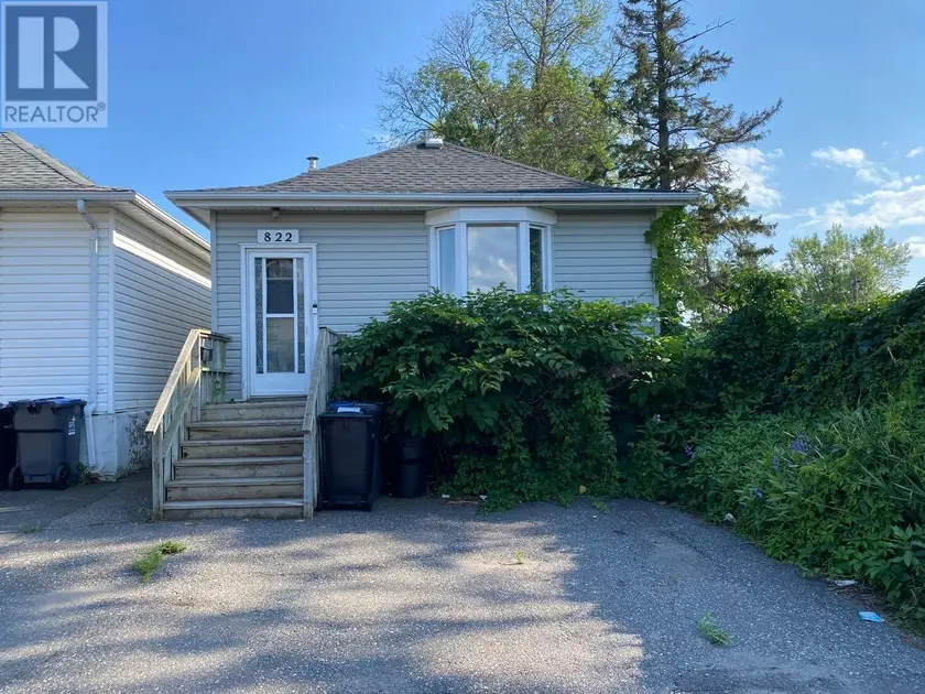 Detached at 822 Pruden ST, Thunder Bay