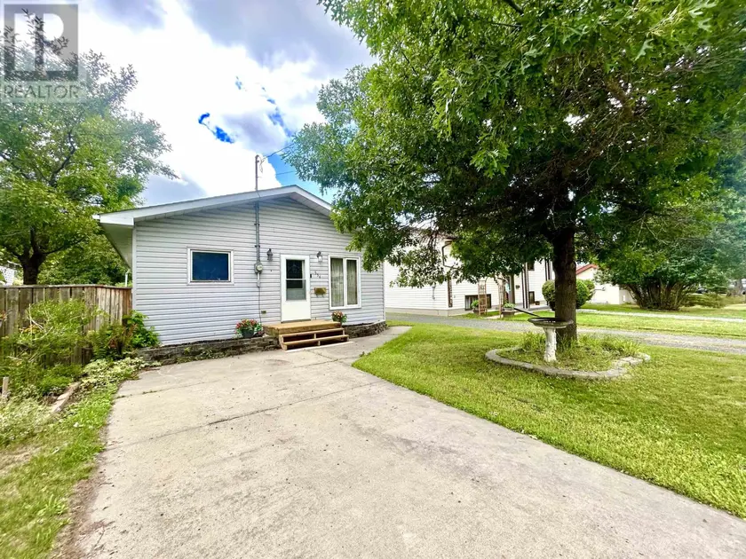 Detached at 554 Elm Avenue, Fort Frances