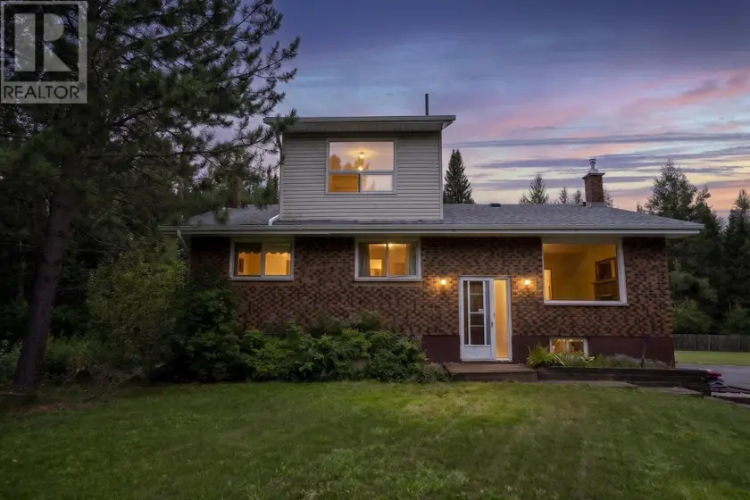 Detached at 521 Onion Lake RD, Thunder Bay