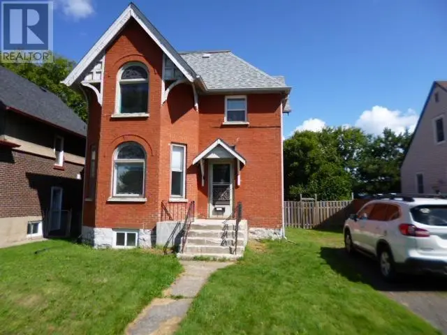 Detached at 305 Cameron ST, Thunder Bay