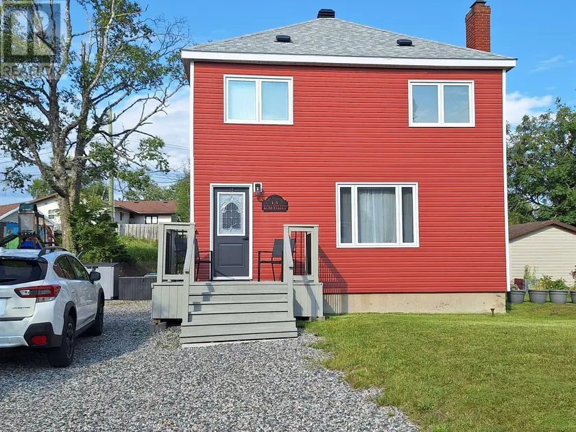 Detached at 15 Ross AVE, MARATHON
