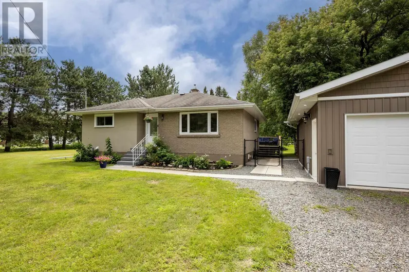 Detached at 2312 Rosslyn RD, Thunder Bay
