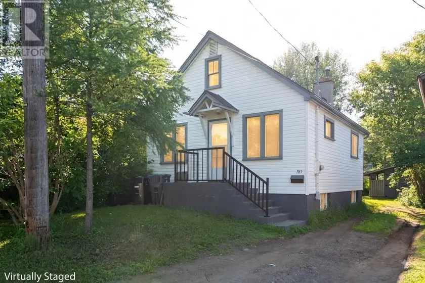Detached at 185 Empress St S, Thunder Bay