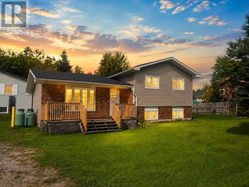 Detached at 64 Parkway Place, Terrace Bay
