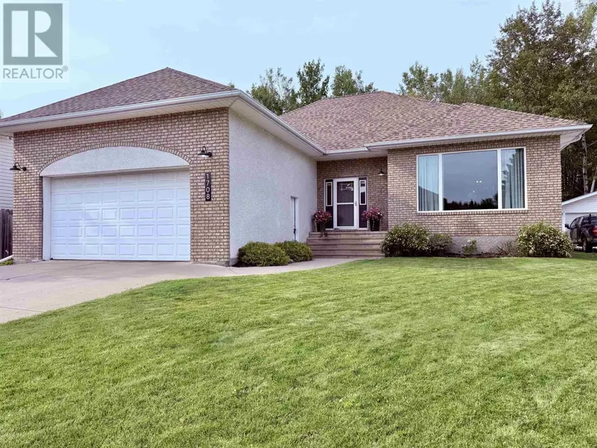 Detached at 1708 Lyndy PL, Fort Frances