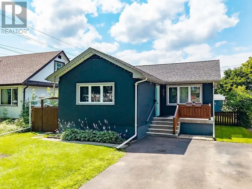 Detached at 637 Hyde Park AVE, Thunder Bay