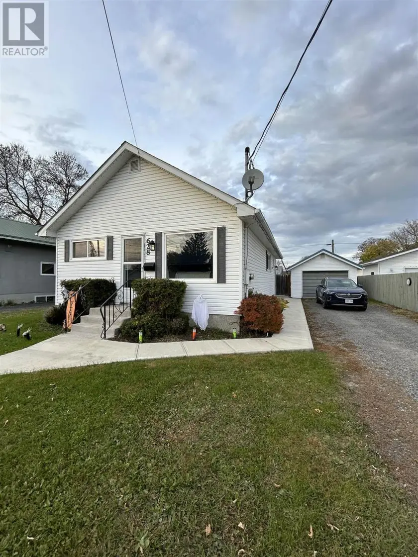 Detached at 628 Second ST E, Fort Frances