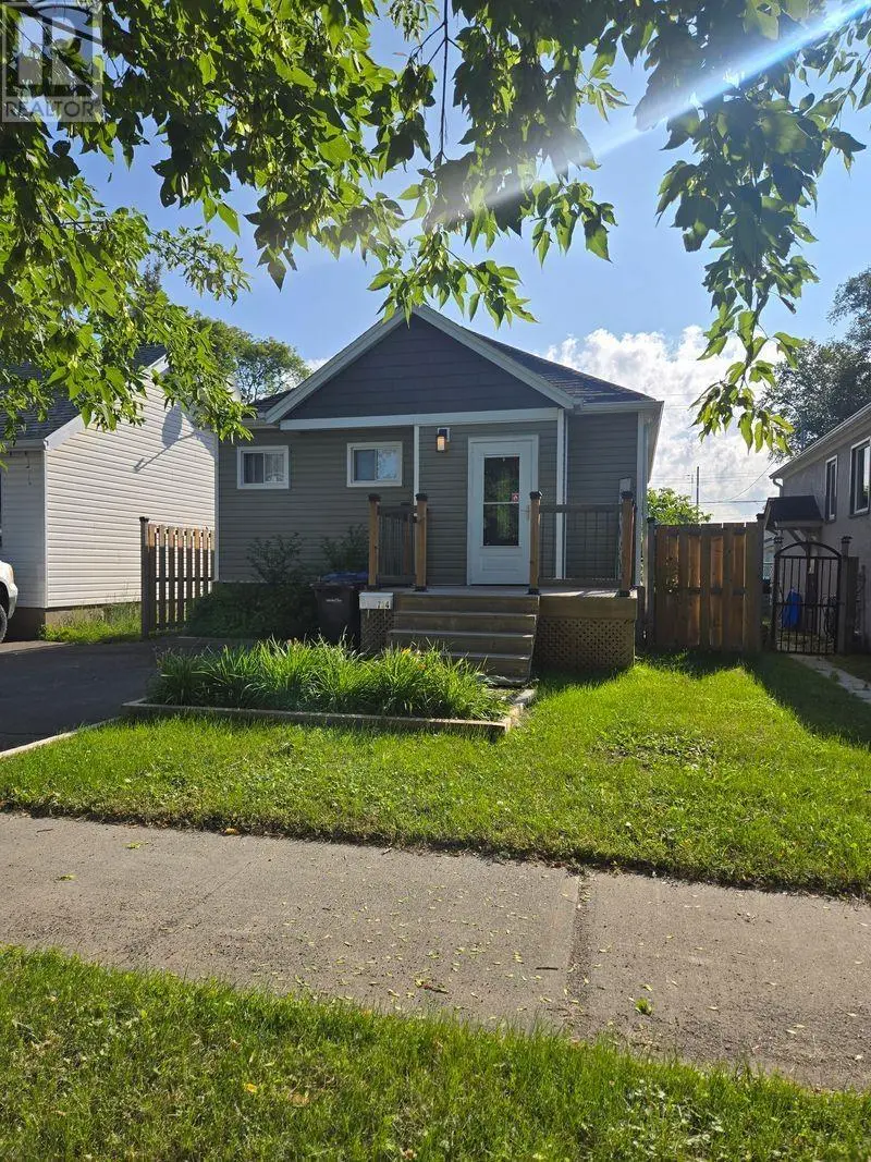 Detached at 734 Franklin ST S, Thunder Bay