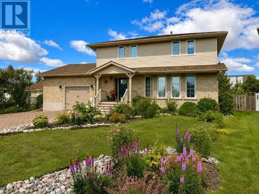 Detached at 108 Flamingo Drive, Thunder Bay