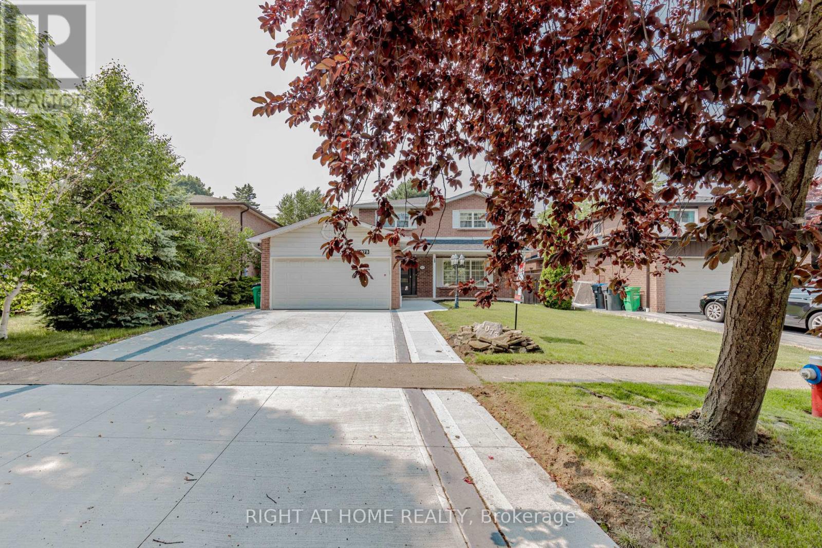 Detached at 1073 MESA CRESCENT, Mississauga (Lorne Park)