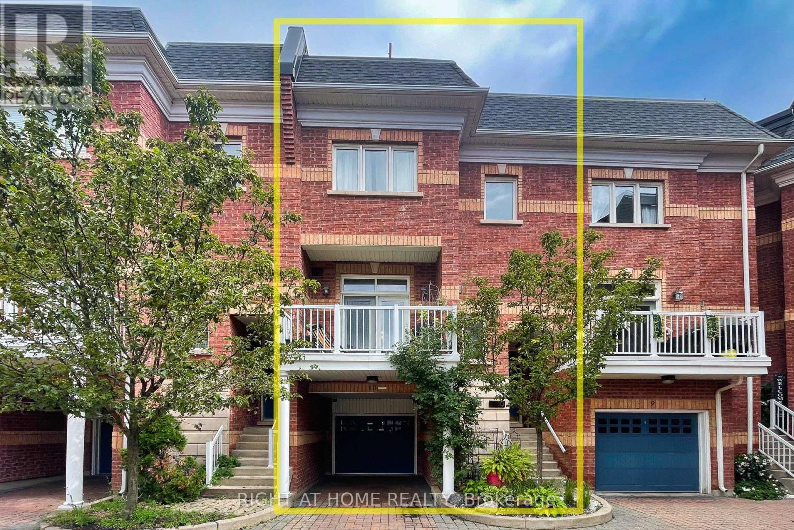 Townhouse at 10 - 120 BRONTE ROAD, Oakville (BR Bronte)