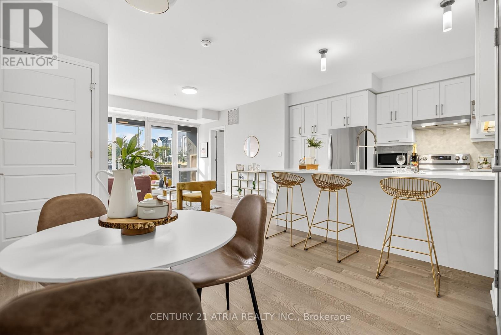 Apartment at 113 - 3028 CREEKSHORE COMMON, Oakville (OA Rural Oakville)