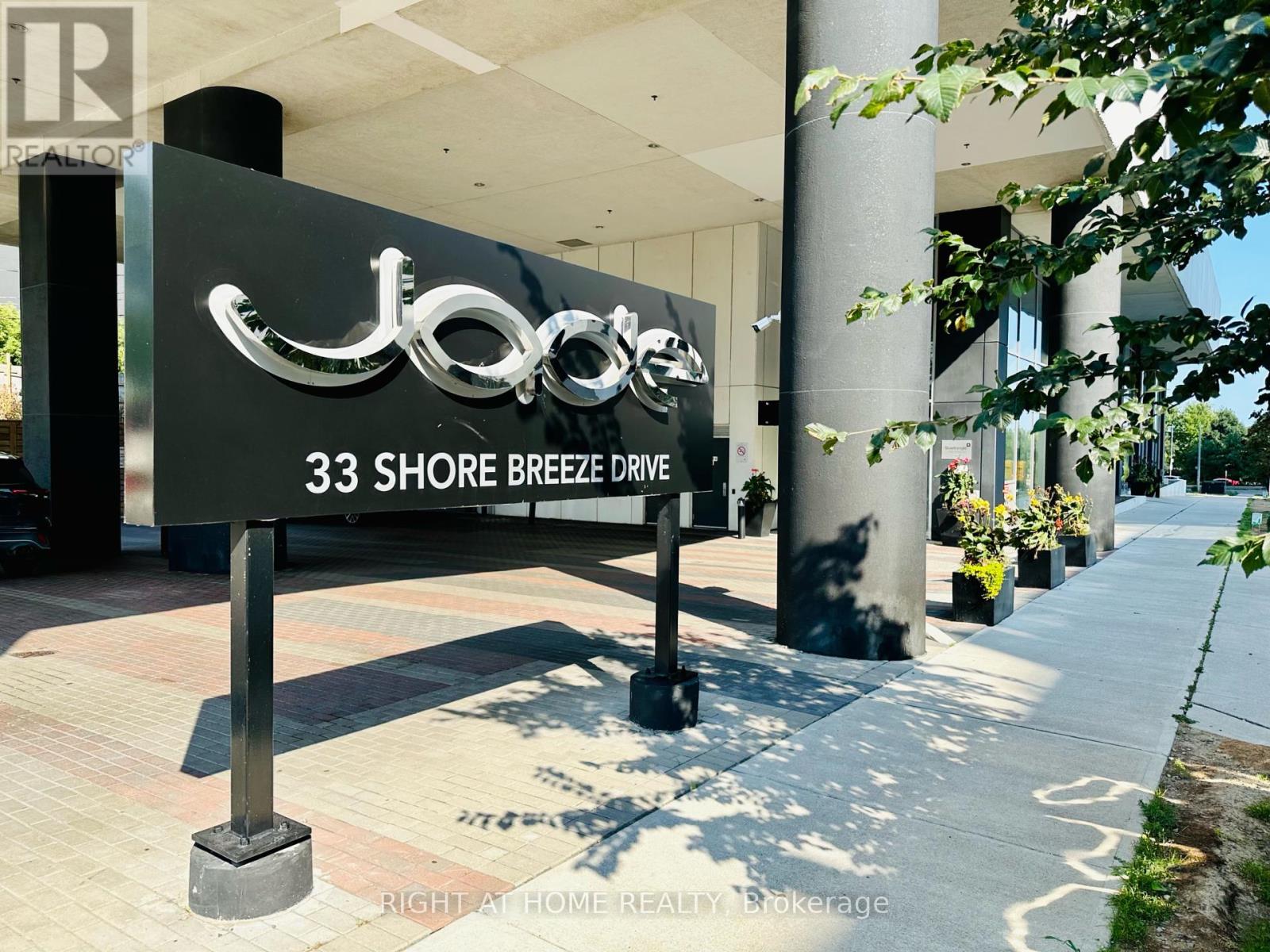 Apartment at 504 - 33 SHORE BREEZE DRIVE, Toronto (Mimico)