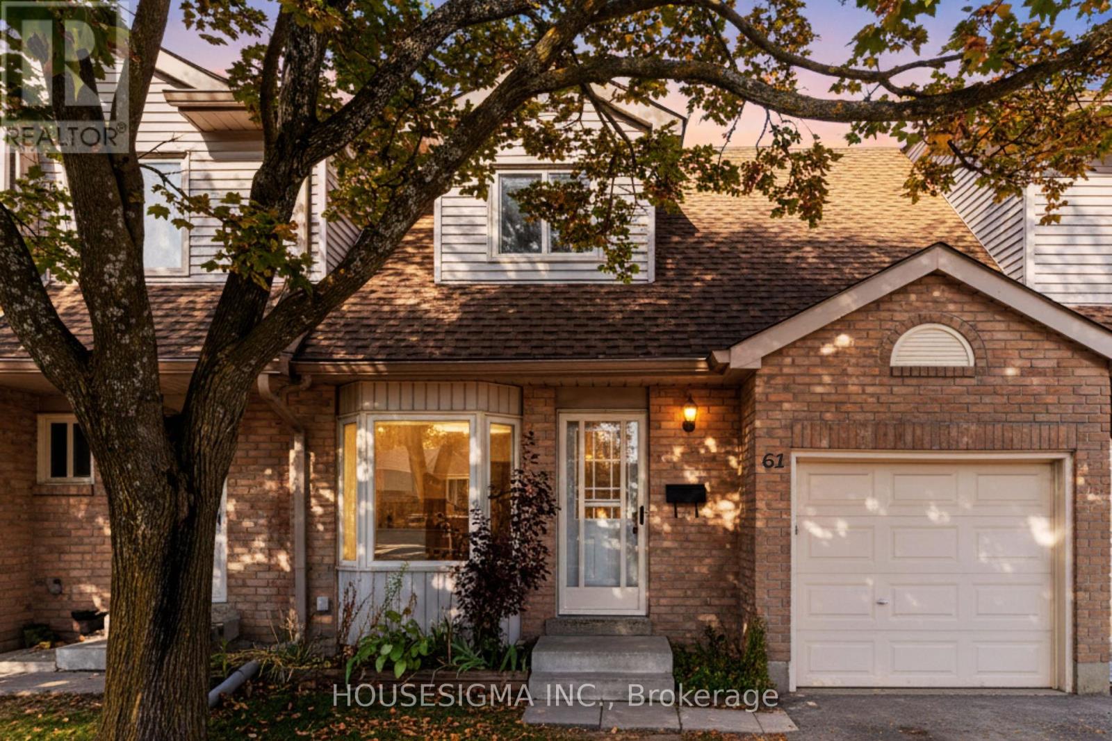 Townhouse at 61 - 31 PARKVIEW DRIVE, Orangeville