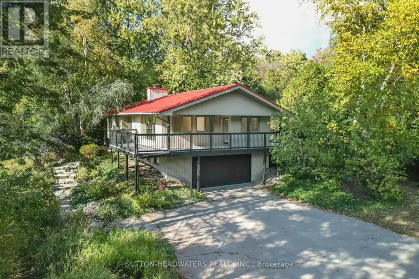 Detached at 5 CEDAR DRIVE, Caledon