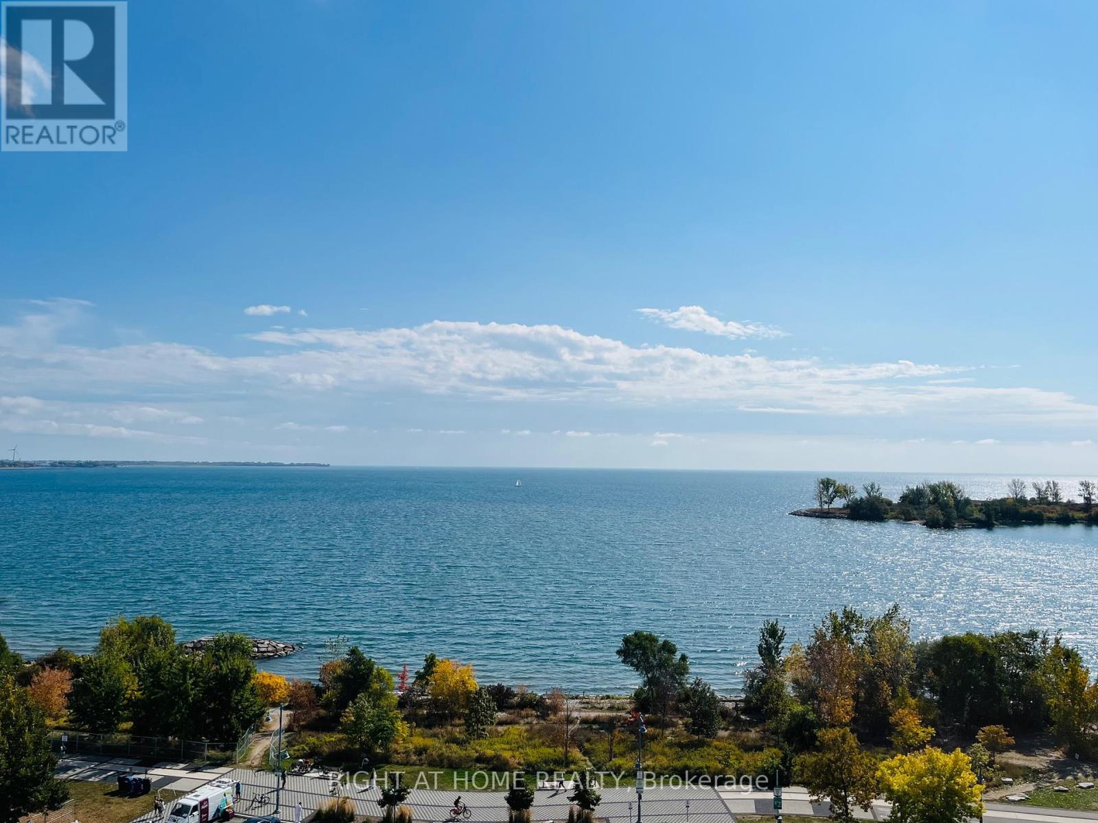 Apartment at LPH19 - 2095 LAKE SHORE BOULEVARD W, Toronto (Mimico)